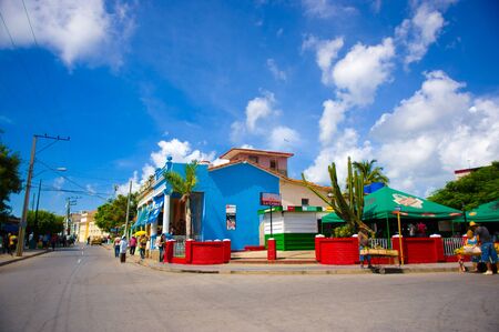 PINAR DEL RIO, CUBA - SEPTEMBER 10, 2015: Downtown of the city,  is the seat of government of the Province has a good reputation for the production of high quality ceramics and woven work.のeditorial素材
