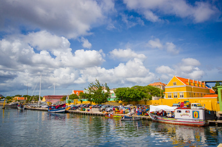 WILLEMSTAD, CURACAO - NOVEMBER 2, 2015 - floating fish market, Curacao, Caribbeanのeditorial素材
