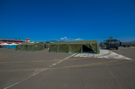 Portoviejo, Ecuador - April, 18, 2016: Tents for the refugees after 7.8 earthquakeのeditorial素材