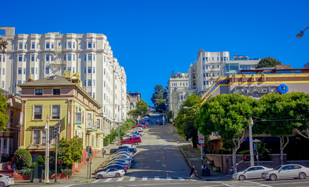 San Francisco, California - February 11, 2017: Beautiful touristic view of the iconic Lombard street hill in downtown San Franciscoのeditorial素材