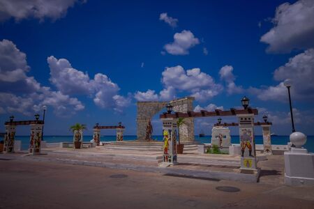 COZUMEL, MEXICO - MARCH 23, 2017: A seaside monument to Gonzalo Guerrero along the malecon in the port of Cozumelのeditorial素材