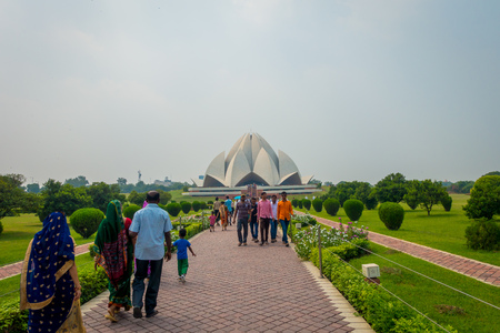 Delhi, India - September 27, 2017: Unidentified people walking and enjoying the beautiful Lotus Temple, located in New Delhi, India, is a Bahai House of Worshipのeditorial素材