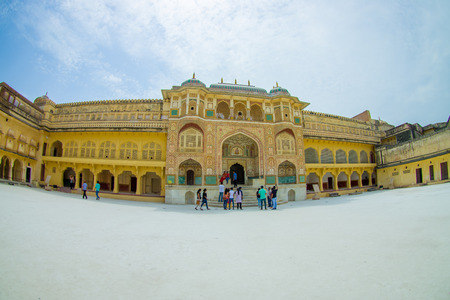 Amer, India - September 19, 2017: Some tourist visiting and taking pictures of the patio of the beautiful palace, in Amber Fort, located in Amer, Rajasthan, India. Amer is a town with an area of 4 square kilometres located 11 kilometres from Jaipur, the cのeditorial素材