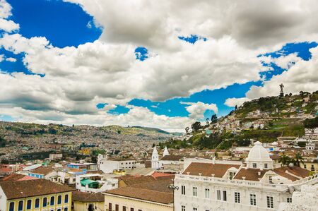 QUITO, ECUADOR - MAY 06 2016: Top view of the colonial town with some colonial houses located in the city of Quitoのeditorial素材
