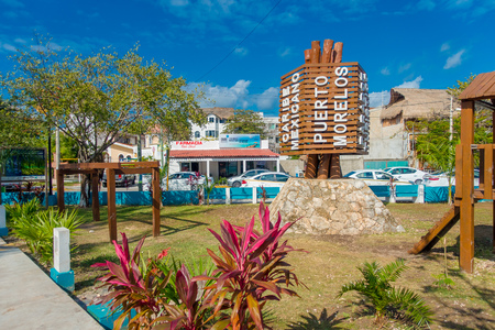 Puerto Morelos, Mexico - January 10, 2018: Outdoor view of wooden structure in the middle of the park in Puerto Morelos, Yucatan Peninsula, Mexico, south of Cancunのeditorial素材