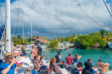 CANCUN, MEXICO - JANUARY 10, 2018: Unidentified people enjoying the view of the Isla Mujeres, is an island in the Caribbean Sea, about 13 kilometres off the Yucatan Peninsula coast. The island is some 7 kilometres long and 650 metres wideのeditorial素材