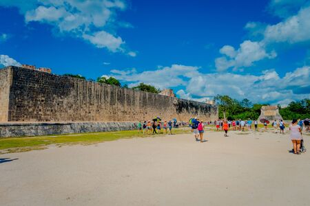 CHICHEN ITZA, MEXICO - NOVEMBER 12, 2017: Unidentified of tourists enjoying the view in the temple of the Warriors in Chichen Itza, one of the most visited archaeological sites in Mexicoのeditorial素材