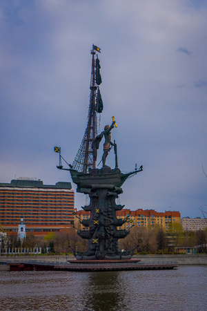 MOSCOW, RUSSIA- APRIL, 24, 2018: Monument to Peter the Great, architect Zurab Tseretely. Famous landmark, example of modern architecture of Moscow. Color photo.のeditorial素材