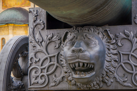 MOSCOW, RUSSIA- APRIL, 29, 2018: Close up of Tsar Cannon or King Cannon in Moscow Kremlin, Russia, is a popular touristic landmark. UNESCO World Heritage Siteのeditorial素材