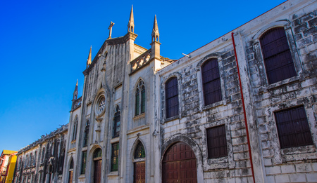 LEON, NICARAGUA, MAY, 16, 2018: Outdoor view of the biggest Cathedral of Central America in a sunny day and blue sky background in dowtown in Leonのeditorial素材