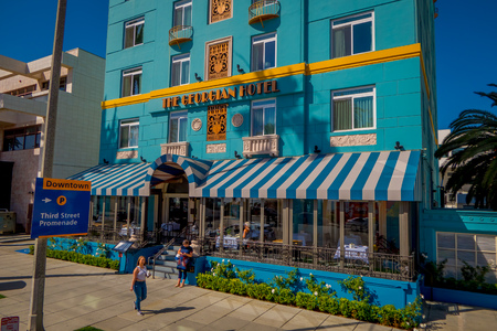 Los Angeles, California, USA, JUNE, 15, 2018: The famous Georgian Hotel in Santa Monica, an ode to art deco, was erected in 1933, it hosted the likes of Clark Gable and Carole Lombardのeditorial素材