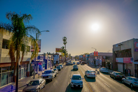 Los Angeles, California, USA, JUNE, 15, 2018: Outdoor view of cars in the traffic street in Santa monica avenue in a gorgeous sunny day and blue skyのeditorial素材