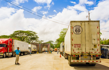 Penas Blancas, Nicaragua - January 28, 2018: People and vehicles in the border crossing process from Costa Rica into Nicaraguaのeditorial素材