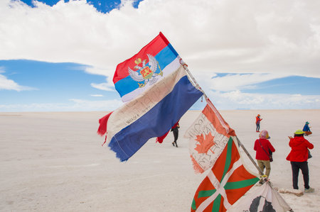 Salar de Uyuni, Bolivia - january 31, 2019: tour and daytrip with jeep in the Salar de Uyuni.のeditorial素材