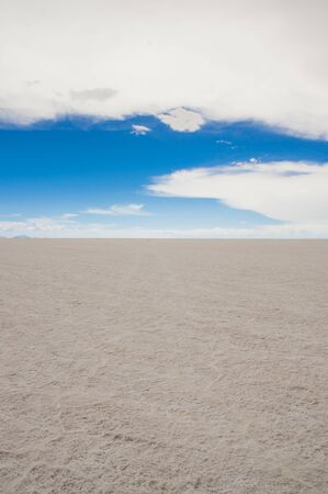 Salar de Uyuni, the world's largest salt flat area, Altiplano, Bolivia, South Americaの写真素材