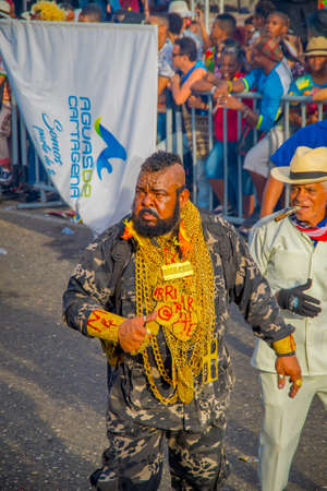 CARTAGENA, COLOMBIA - NOVEMBER 07, 2019: Parader in costume at the independece day parade on the streets of Cartagena.のeditorial素材