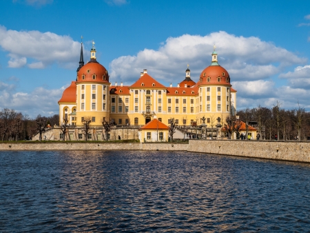 Moritzburg castle in the centre of the pond  Germany のeditorial素材