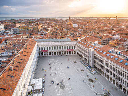 VENICE, ITALY - AUGUST 02, 2021: St Marks Square from above, Italian: Piazza San Marco, the main square of Veniceのeditorial素材