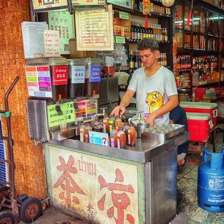 BANGKOK, THAILAND - CIRCA JAN 2016: Beverage store, dealer near the counterのeditorial素材