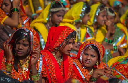 PUSHKAR, RAJASTHAN, INDIA - CIRCA NOV 2012: Traditional Fair in Pushkar. Indian bridesのeditorial素材