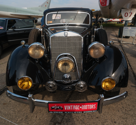 KIEV, UKRAINE - 01 OCT 2016: Old Car Land 2016 show - Vintage Mesedes Benz. An old car.のeditorial素材