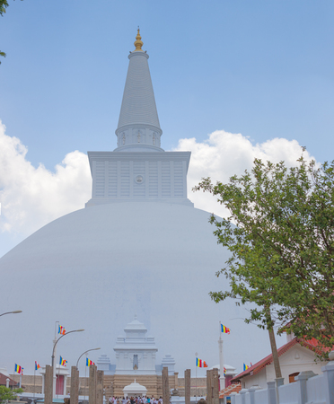 Huge white sacred stupa Ruwanwelisaya dagoba in Anuradhapura, Sri Lankaの写真素材