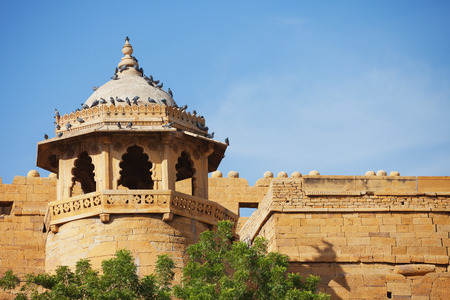 Jaisalmer, Rajasthan, India. Tower on the walls of the Royal Palaceのeditorial素材