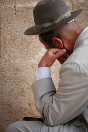 Praying man in Jerusalem Western Wallのeditorial素材