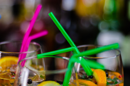 fresh and refreshing cocktails based on gin, a distinctive herbal flavor, barの写真素材