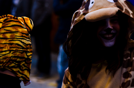 NERJA, SPAIN - FEBRUARY 10, 2018
People in costumes celebrating carnival in Malaga province, carnival paradeのeditorial素材