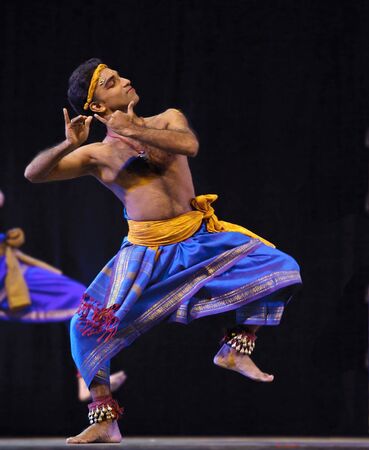 CHENGDU - OCT 24: Indian folk dance のeditorial素材