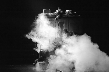 CHENGDU - Nov 18: the famous chinese dance drama "Railway Guerrillas" performed by ZongZheng dance troupe at JINCHENG theater on Nov 18, 2010 in Chengdu, China.のeditorial素材