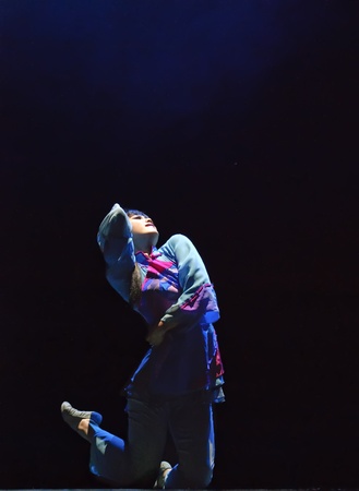 Group dance "That year bobbed" performed by QIANXIAN art troupe at JINCHENG theater in the 7th national dance competition of china on Dec 20,2007 in Chengdu, China.Choreographer: Li Chunyan, etc., actor: 20のeditorial素材