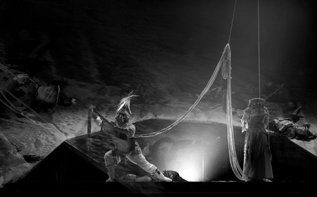 CHENGDU,CHINA - MAY 6,2009: Chinese Qiang ethnic dance performed by Qiang ethnic dance troupe at JiaoZi theater May 6, 2009 in Chengdu, China.のeditorial素材