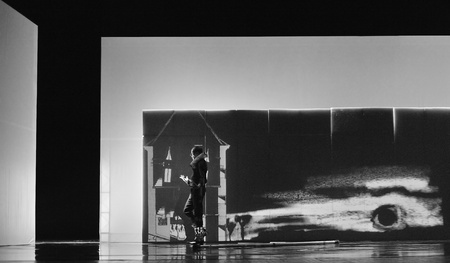CHENGDU - APR 20: French modern dancer performs Dance contemporary on stage at at JINSHA theater on Apr 20, 2011 in Chengdu, China.
The dancer is the famous France modern hoofer Dominique Boivin.のeditorial素材