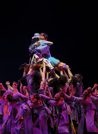 CHENGDU - DEC 11: chinese national dance performed by Sichuan Vocational College of Art at JINCHENG...