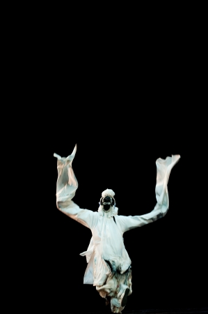 CHENGDU - SEPT 29: chinese famous opera artist Tian Mansha performs Concept opera Sigh on stage at JinSha theater Sept 29, 2011 in Chengdu, China.のeditorial素材