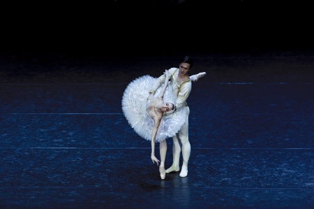 CHENGDU - JAN 5: The national ballet of china perform on stage at Jincheng theater.Jan 5, 2012 in Chengdu, China.
のeditorial素材