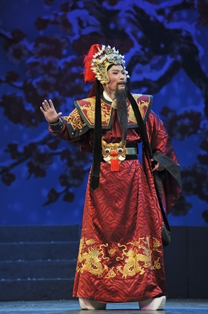CHENGDU - JUN 7: Chinese Yue opera performer make a show on stage to compete for awards in 25th Chinese Drama Plum Blossom Award competition at Shengge theater.Jun 7, 2011 in Chengdu, China.
Chinese Drama Plum Blossom Award is the highest theatrical awardのeditorial素材