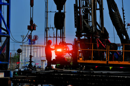 The oil workers in the jobのeditorial素材