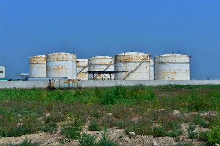 The oil tank