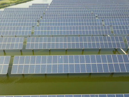 Solar photovoltaic panels and solar photovoltaic power generation systems