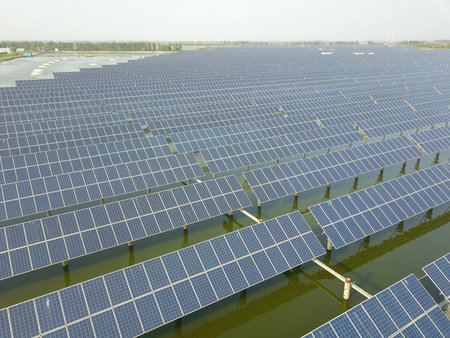 Solar photovoltaic panels and solar photovoltaic power generation systems
