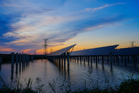 Solar photovoltaic panels and solar photovoltaic power generation systems