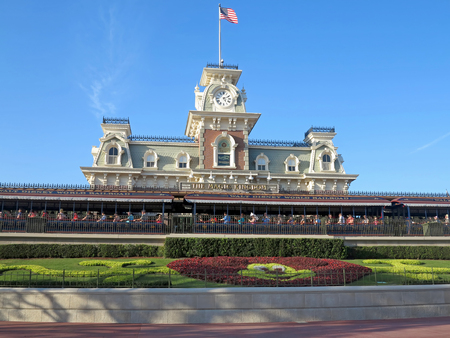 ORLANDO, FLORIDA - March 4, 2015 - The Main Street USA Train Station at the entrance to Magic Kingdom, Walt Disney World.のeditorial素材
