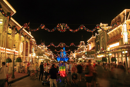 ORLANDO, FLORIDA - January 3, 2007 - Main Street USA at Magic Kingdom at Walt Disney World with Christmas Decorations.のeditorial素材