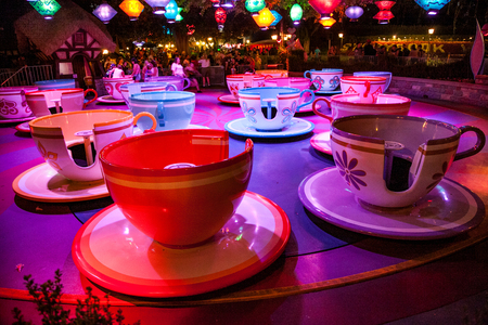 ANAHEIM, CALIFORNIA - September 20th, 2015 - Disneyland's Mad Tea Partyのeditorial素材