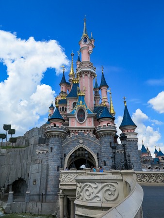 MARNE-LA-VALLEE, FRANCE - July 31st, 2016 - Sleeping Beauty Castle in Disneyland Resort Parisのeditorial素材