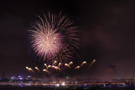 Vietnam Da Nang city April 28 2015: Festival International Fireworks Competition 2015 in Da Nang on the banks of the Han River in Da Nang city centerのeditorial素材