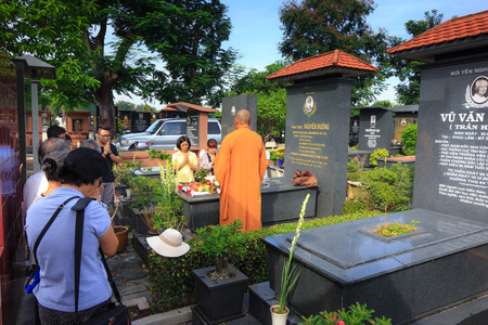 Hochiminh City Vietnam June 13 2015 in the tradition of the Funeral The Ceremony to take Asian Buddhism to the final resting place deceasedのeditorial素材